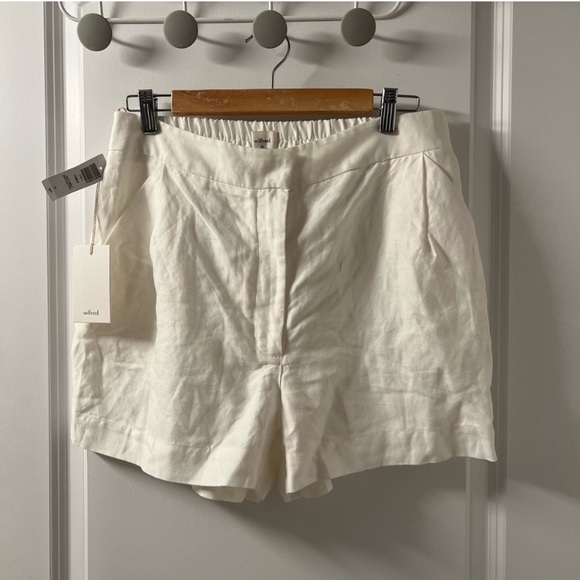 Aritzia Wilfred Fable Linen shorts - white, light birch - NWOT -pleated tailored - Picture 3 of 8